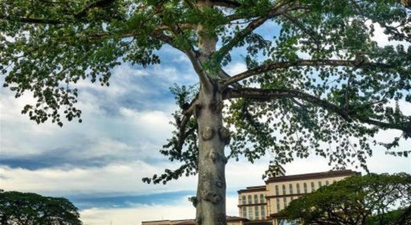 Kuok Pin Hotel Kuching Dış mekan fotoğraf